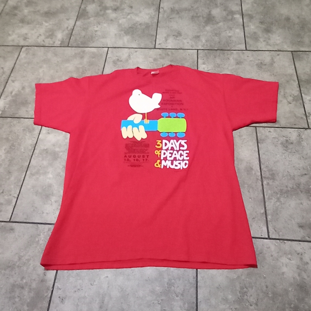 Y2k Woodstock Production Music&Art Fair Tee